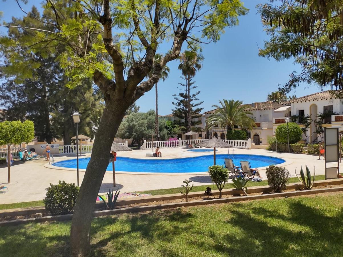 El Mirador, Villamartin, Cot To Hire, Wifi, Pool, Parking Bagian luar foto